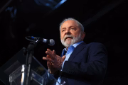 Lula ainda afirmou que Bolsonaro "preferia contar mentiras no cercadinho do que governar esse País". 