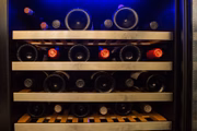 E também trabalha com 10 vinhos sazonais