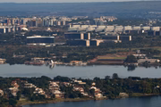 A capital federal do Brasil foi planejada para ter grandes áreas verdes e prédios baixos