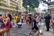 Foliões durante Carnaval de São Paulo