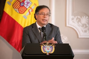Equipe de Gustavo Petro, presidente da Colômbia, é vítima de atentado