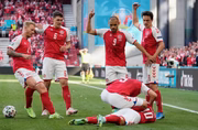 Jogadores reagem após sua queda