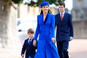 Príncipe Louis e Kate Middleton no serviço de Páscoa da realeza 