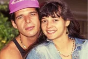 A habilidade na dança, inclusive, rendeu à moça a primeira participação especial na TV, dançando na abertura da novela Kananga do Japão, da TV Manchete. Nos bastidores, conheceu o ator Raul Gazolla, com quem casou em 1990