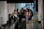 Segundo Queiroga, a exigência de quarentena para viajantes não vacinados, que também entraria em vigor, deverá ser adiada até que os dados sejam recuperados pelo ministério