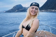Luísa Sonza se diverte no Rio de Janeiro