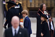 A princesa de Gales com os dois filhos mais velhos, George e Charlotte
