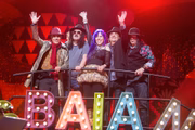 Novos Baianos, com uma homenagem a Moraes Moreira, e outros artistas