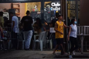 Casa cheia a 500m do HRC
