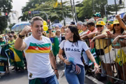 O líder da oposição, Luciano Zucco (PL-RS), na manifestação do ex-presidente Jair Bolsonaro (PL) no Rio de Janeiro, em defesa da anistia aos envolvidos no 8 de Janeiro