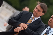 Jair Bolsonaro nega responsabilidade sobre testes não enviados para o SUS