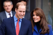 William se apaixonou por Kate em um desfile. Kate usou um vestido transparente 