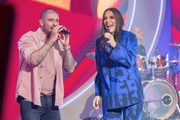 Juntos, os cantores interpretaram o samba Tá Escrito 
