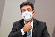 Mandetta falou por cerca de sete horas na CPI
