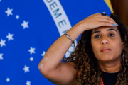 Demissão aconteceu por chamada de vídeo
