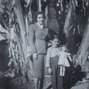 Neusa ao lado da filha, Ana Maria