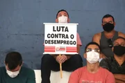 Assembleia de trabalhadores da Ford, organizada pelo Sindicato dos Metalúrgicos de Taubaté e Região