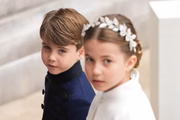 Clique belíssimo de Louis e Charlotte