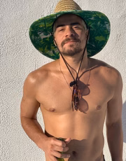 Em que ela parabenizava Thiago