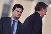 Outrora aliados, Bolsonaro e Moro trocam críticas públicas frequentemente