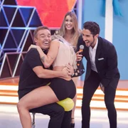 Mion ganhou um boneco de super-herói