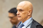 Alexandre de Moraes vai decidir se patriota fica na carceragem da Polícia Federal em São Paulo