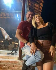 Dhomini e Adriana