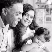 Gil com Preta e um bebê
