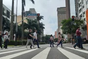 Movimentação na Avenida Brigadeiro Faria Lima, na zona oeste de São Paulo