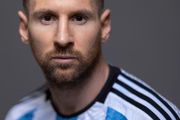 Messi é o camisa 10 da Seleção Argentina e craque do Paris Saint-Germain