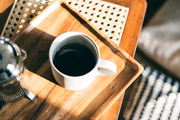 Café preto e sem açúcar, de preferência, pode auxiliar na perda de peso