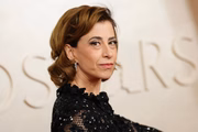 Fernanda Torres comparece ao 97º Oscar Anual no Dolby Theatre em 02 de março de 2025 