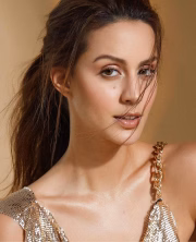 Larissa Bonesi é atriz