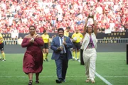 Homenagem a Pelé no Mané Garrincha