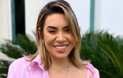 Durante a carreira, Naiara fez parcerias com grandes nomes da música brasileira. Ivete Sangalo, Gusttavo Lima, Maiara e Maraisa e Wesley Safadão são alguns deles