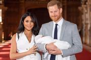 Primeira aparição pública do casal com Archie 