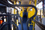 Novos ônibus são equipados com ar condicionado