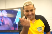 Referência no funk carioca desde a década de 1990, DJ Caverna apresentava o programa Funk-U de segunda-feira a sábado na rádio