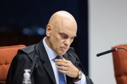 Ministro Alexandre de Moraes em julgamento da denúncia contra Jair Bolsonaro no inquérito do golpe
