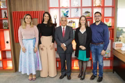 Presidente do TRE-DF visita redação do Metrópoles. Da esquerda para direita: Isadora Teixeira, Lilian Tahan, Roberval Belinati, Priscilla Borges e Rôberson Belinati