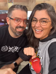 Tati Martins e Marcelo Carlos, do canal WebTVBrasileira