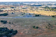 A grande área verde que pode dar lugar ao camping e construções de comércios e restaurantes fica no fim da Asa Sul