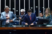 Deputado Marcos Pereira (Republicanos-SP) desistiu de candidatura à sucessão de Arthur Lira (PP-AL) na Câmara