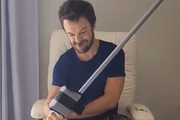 Kayky Brito compartilha vídeo de sua recuperação após acidente; veja