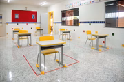A previsão é de que 30% dos estudantes voltem às aulas presenciais