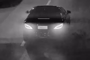 Carro de luxo flagrado em racha na Grande SP