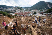 Há um mês, Petrópolis sofreu com fortes chuvas. Mais de 200 pessoas morreram