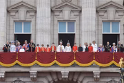 Integrantes da realeza na varanda do Palácio de Buckingham