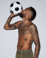 Elementos do futebol também fazem parte das fotos 