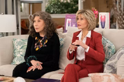 <a href="https://www.netflix.com/title/80017537"><strong>Grace and Frankie:</strong></a> quando seus maridos pedem o divórcio para se casar um com o outro, a comportada Gracie e a excêntrica Frankie começam uma amizade